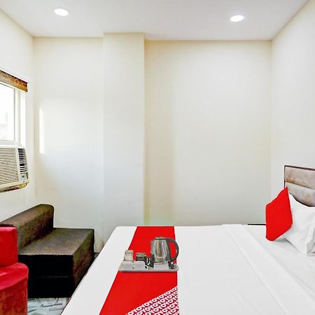 Hotel O Royal Lotus Stay Near Ip Extension Metro Station Új-Delhi Kültér fotó