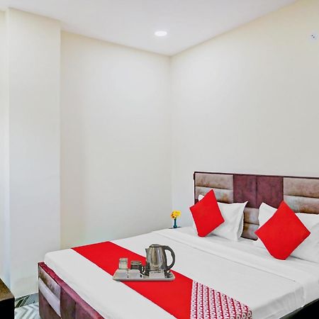 Hotel O Royal Lotus Stay Near Ip Extension Metro Station Új-Delhi Kültér fotó