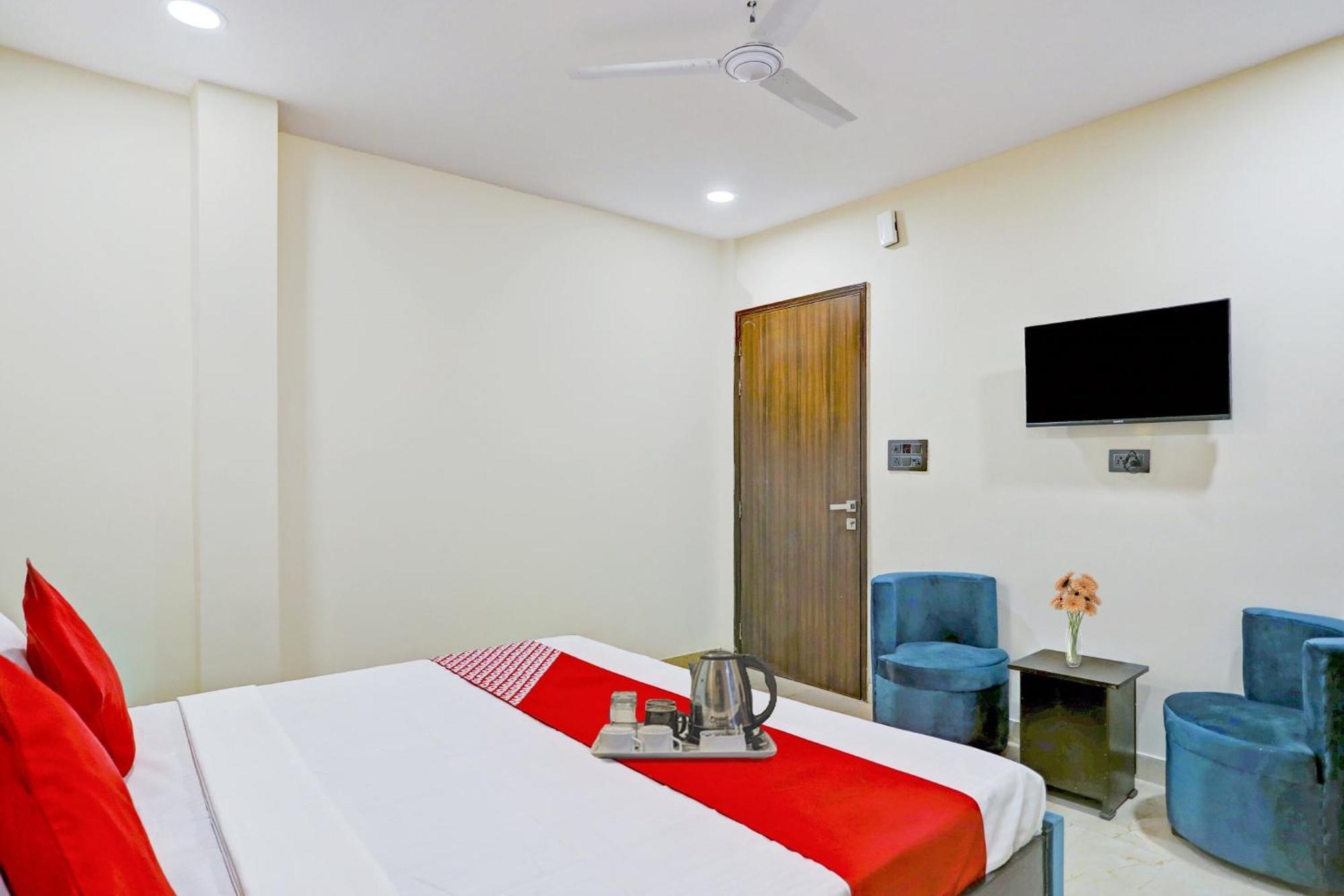 Hotel O Royal Lotus Stay Near Ip Extension Metro Station Új-Delhi Kültér fotó