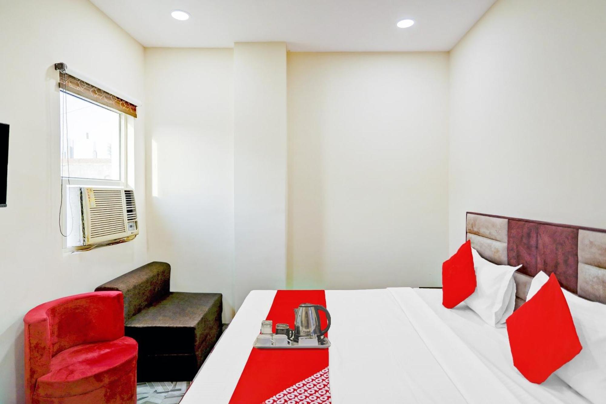 Hotel O Royal Lotus Stay Near Ip Extension Metro Station Új-Delhi Kültér fotó