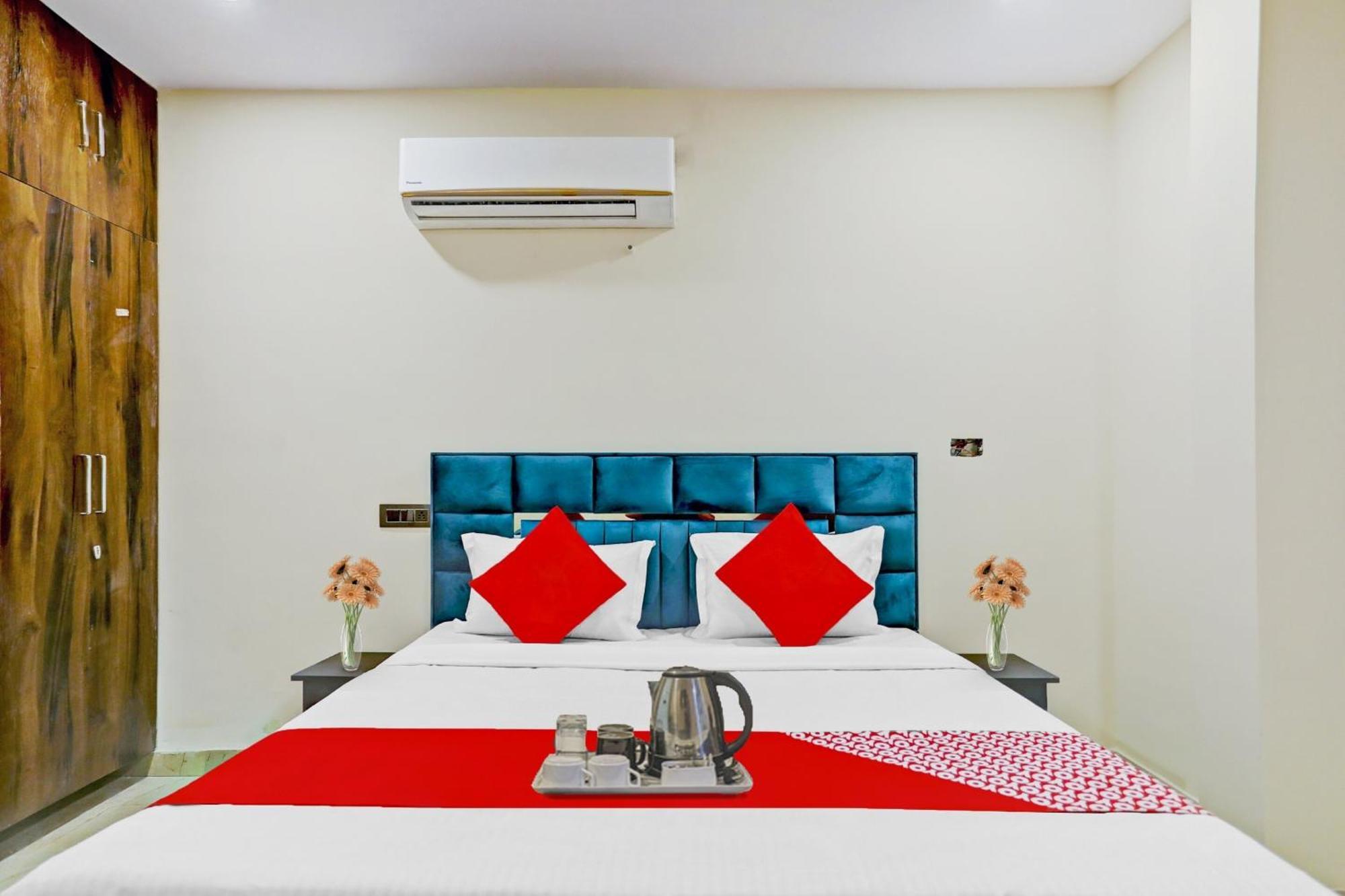 Hotel O Royal Lotus Stay Near Ip Extension Metro Station Új-Delhi Kültér fotó